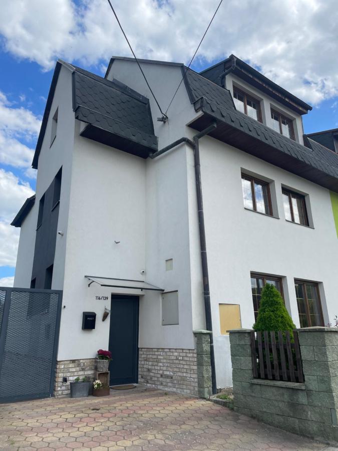 Apartment Dubnica Prejta 3 Dubnica nad Váhom Extérieur photo